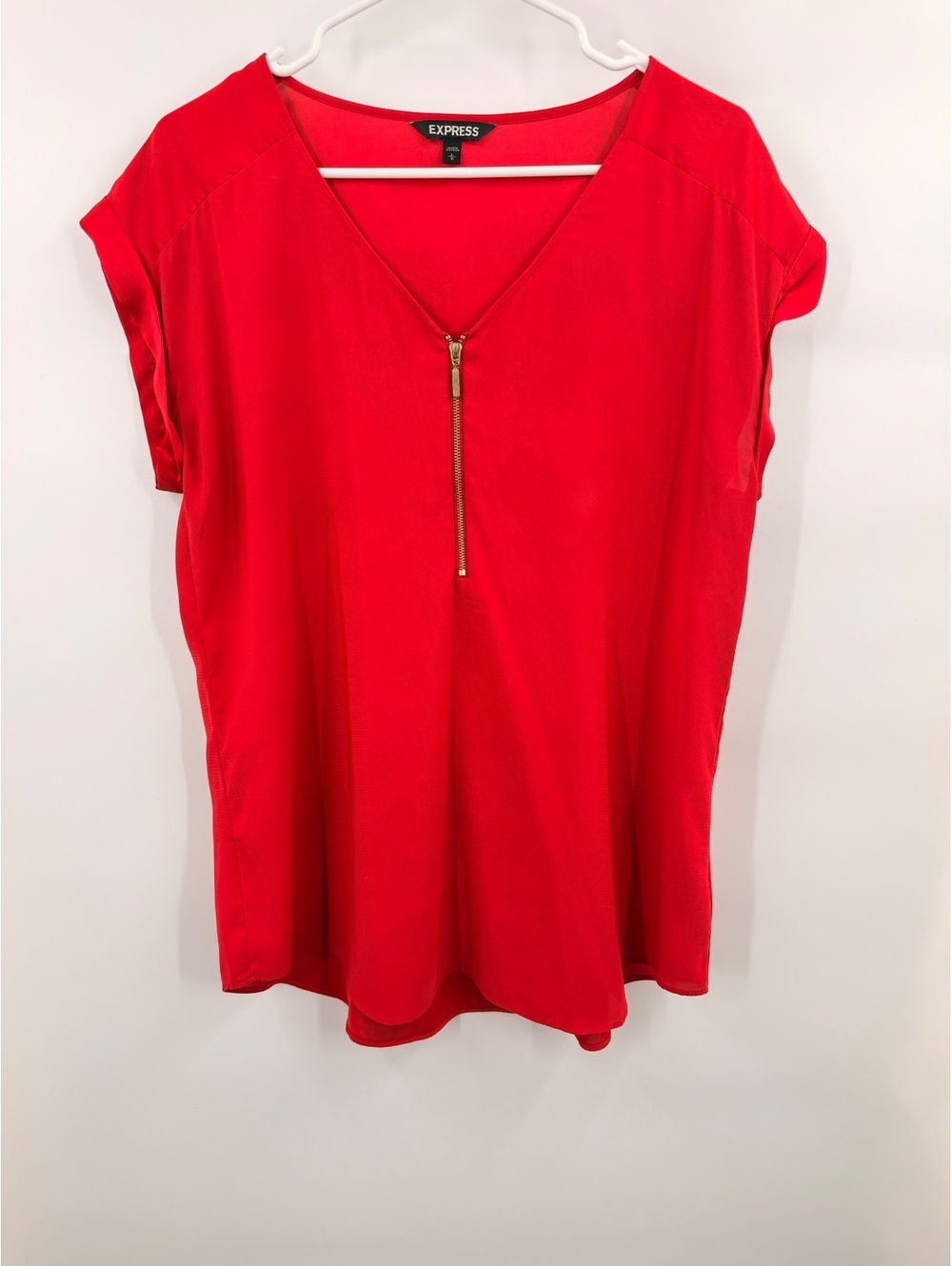 Express Red V-Neck Gold Zip Short Sleeve Blouse Women’s Large